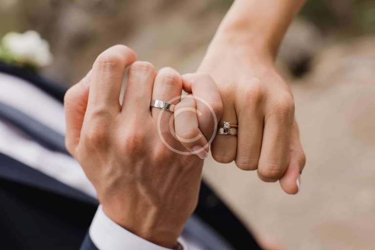 Most couples choose similar wedding rings